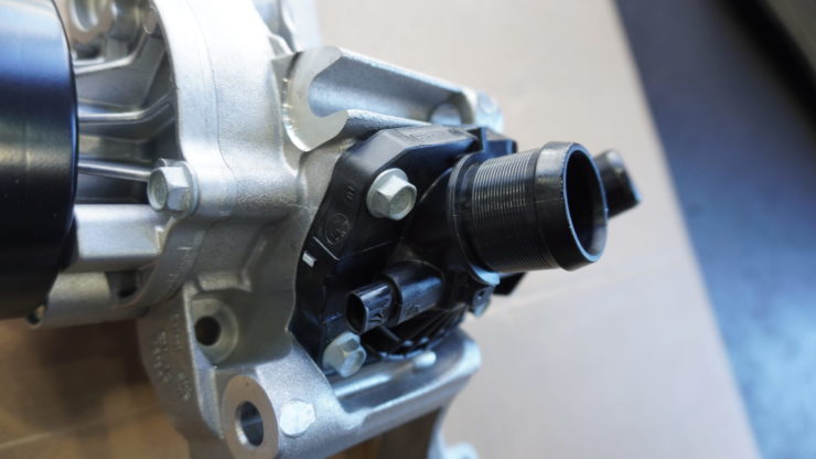 MINI ミニ F54 F55 F56 F57 F60 F系 クーパー S JCW ウォーターポンプ サーモスタットハウジング 水漏れ オーバーヒート 原因