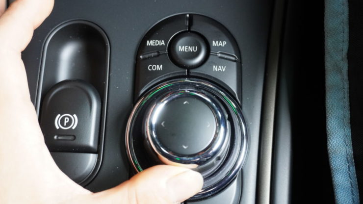 MINI ミニ F54 F55 F56 F57 F60 F系 インターフェース a/tack エイタック 地デジ フロント カメラ ナビ 画面 ディスプレイ