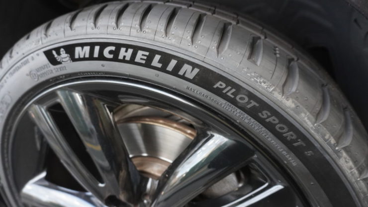 MINI ミニ F55 F56 F57 タイヤ ミシュラン パイロットスポーツ5 PS5 ウェット グリップ 安心感