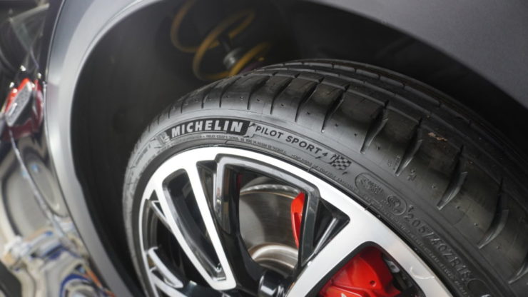 MINI ミニ F55 F56 F57 R55 R56 R57 R58 R59 ミシュラン パイロットスポーツ4 PS4 ハイパフォーマンスタイヤ ウェット グリップ 快適性 乗り心地