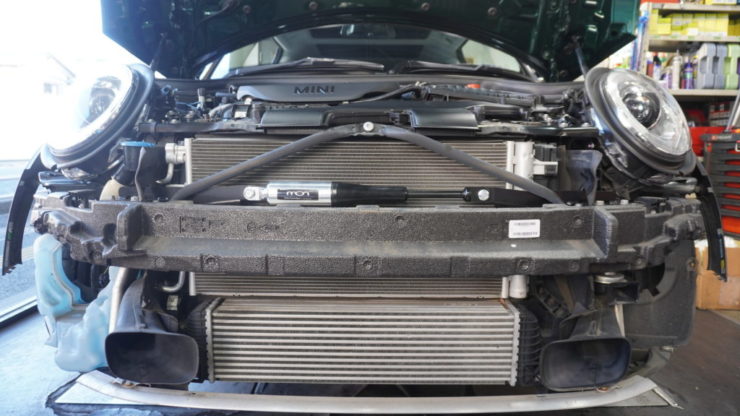 MINI ミニ F55 F56 F57 F系 クーパー S JCW MCB モーションコントロールビーム 乗り心地 ボディ補強 エンジンマウント ペンドラムサポート 劣化 交換 振動 