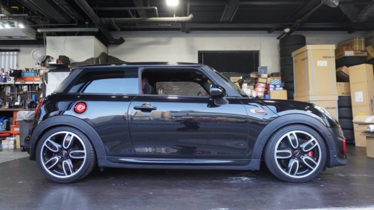 MINI ミニ F54 F55 F56 F57 ビルシュタイン B14 車高調 ローダウン 純正 腰高 車高高い 乗り心地 REMUS マフラー iiD スペーサー Eventuri エアインテーク Defi 水温計 ターボ計 ウェストラインフィニッシャー スプリッター リアディフューザー 取付