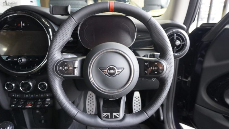 MINI ミニ F55 F56 F57 AMSECHS ステアリング 3Dデザイン スポーツペダル 取付