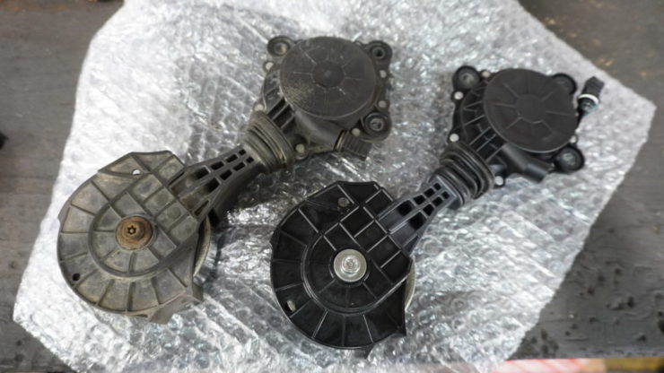 MINI ミニ R55 R56 R57 R58 R59 R60 R61 ウォーターポンプ フリクションホイール 異音 オーバーヒート  交換