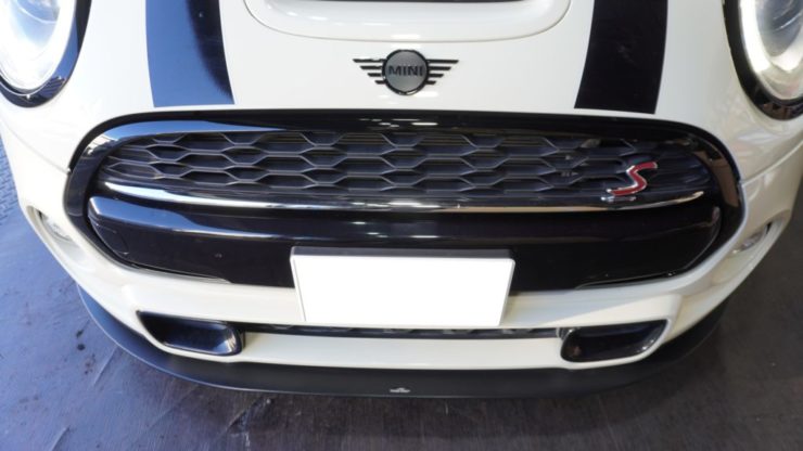 MINI ミニ F54 F55 F56 F57 トランクガーニッシュ エンブレム ヘッドライトトリム フロントグリル フレーム ブラックアウト