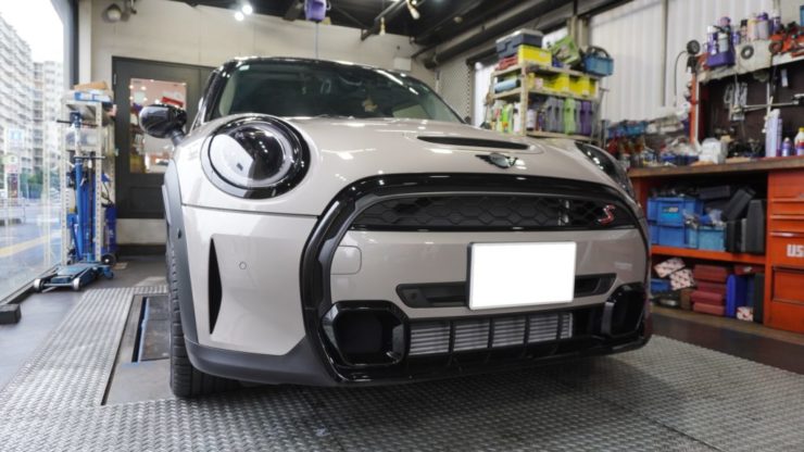 MINI ミニ F55 F56 F57 タイヤ 交換 ミシュラン パイロットスポーツ5 PS5 グリップ ドライ ウェット 路面 大雨 劣化 ひび割れ すり減った ミゾ 溝 浅い